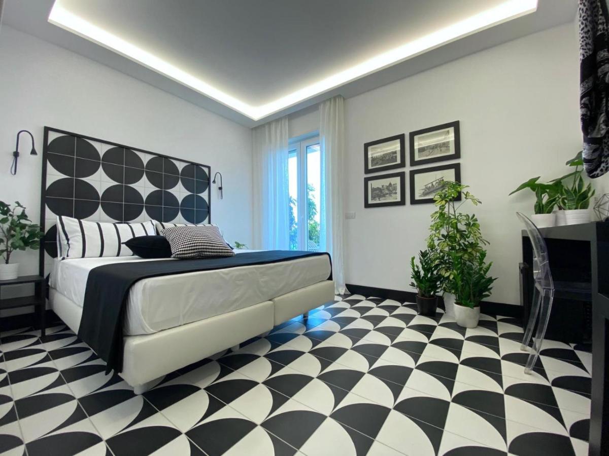 Nerobianco Bed & Breakfast *