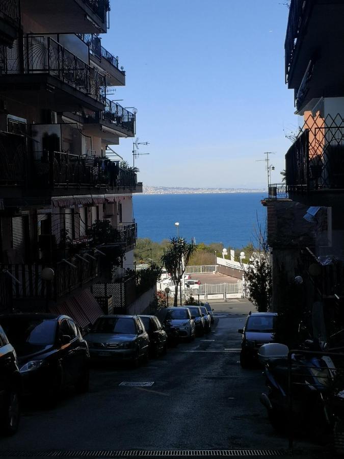 Sorrento's Holidays 1