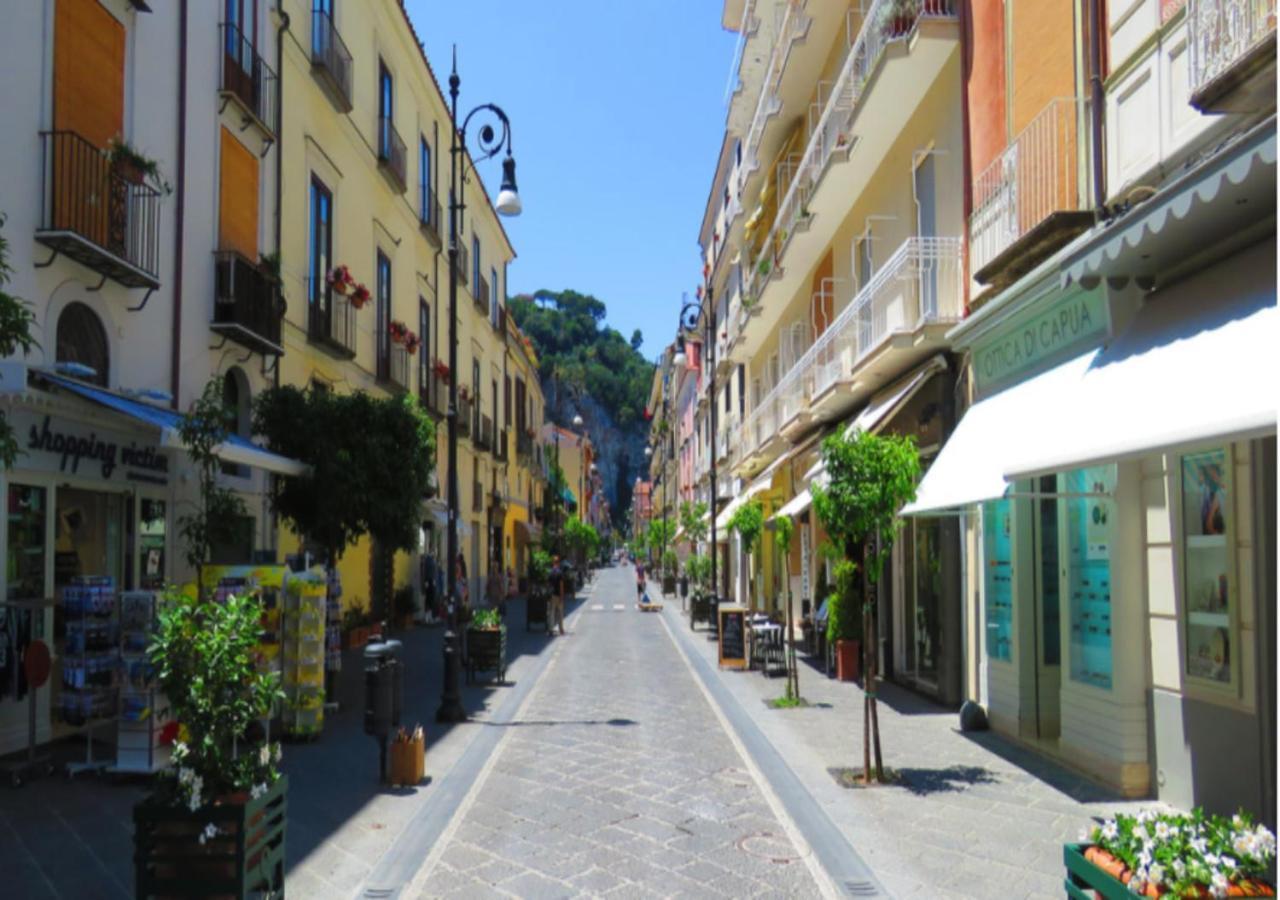Apartment Corso Italia 38 C *