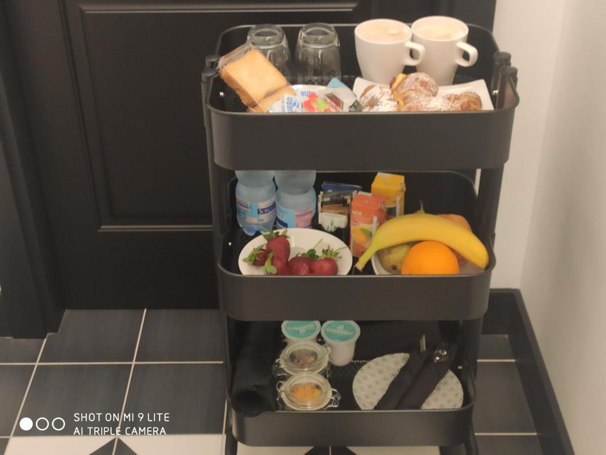 Nerobianco Bed & Breakfast *
