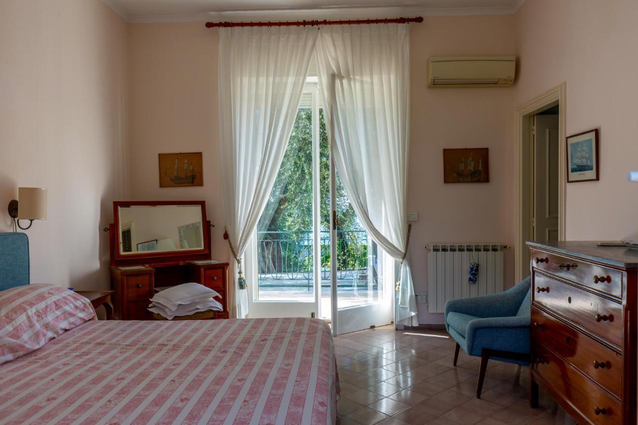 Donna Elisa Sorrento