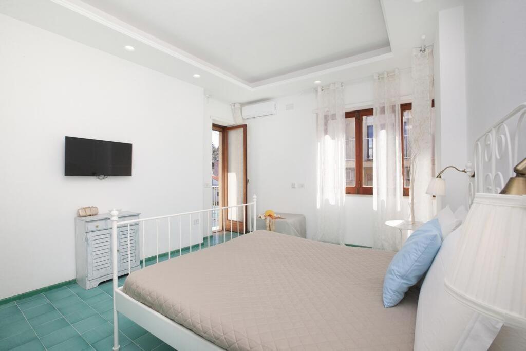 Super Attico Vista Mare Con Piscina Apartment Sorrento