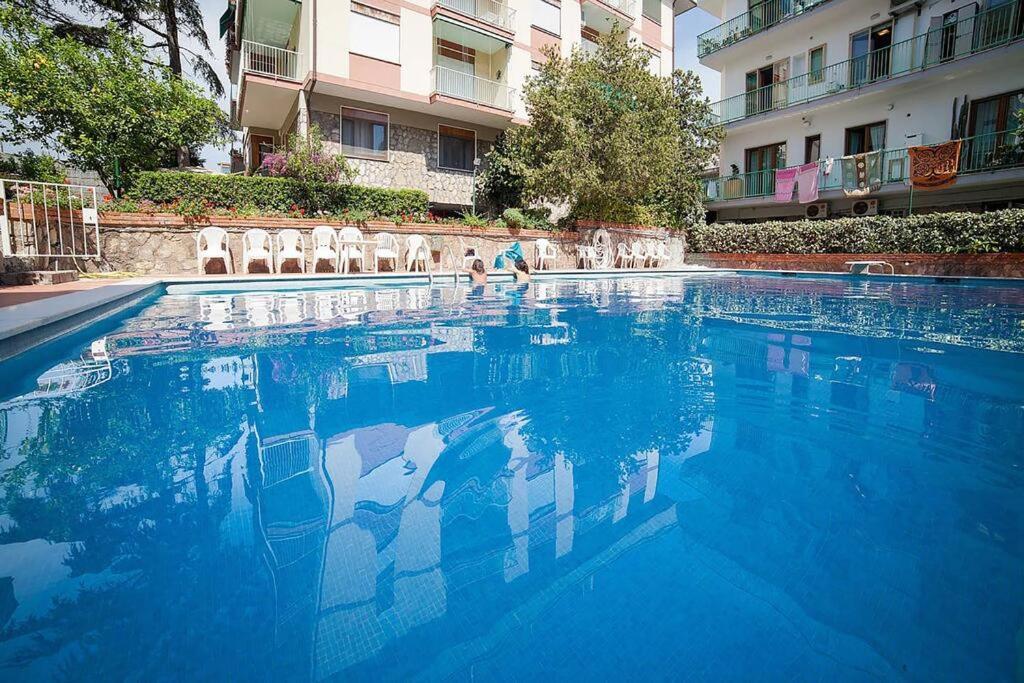 Super Attico Vista Mare Con Piscina Sorrento