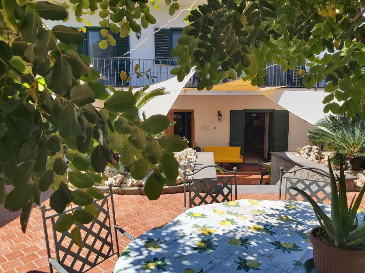 Soso Bed & Breakfast 3*