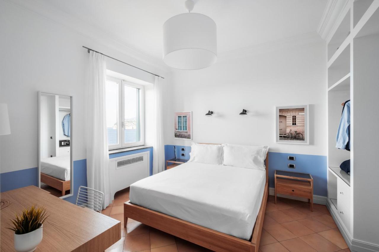 & Else Guest house