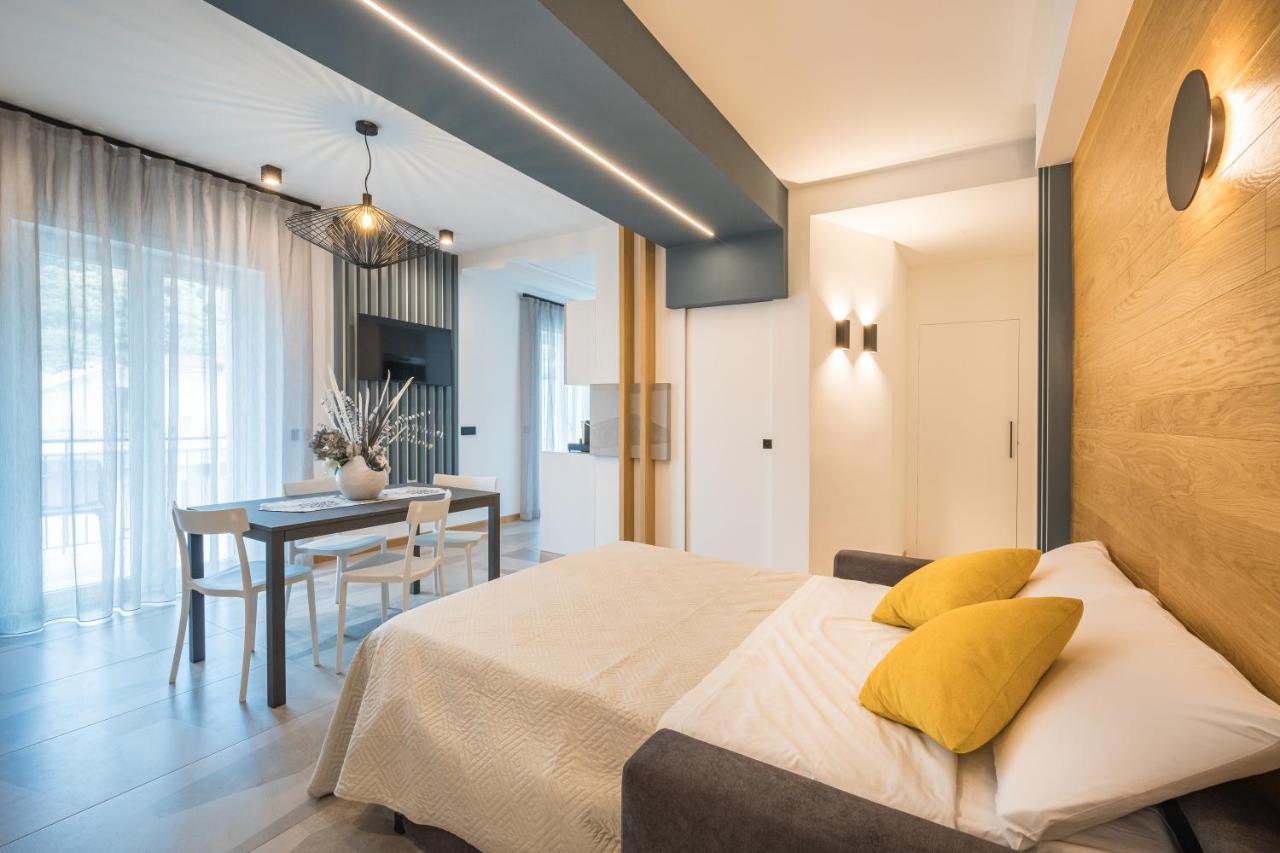Holiday home Leukosia House