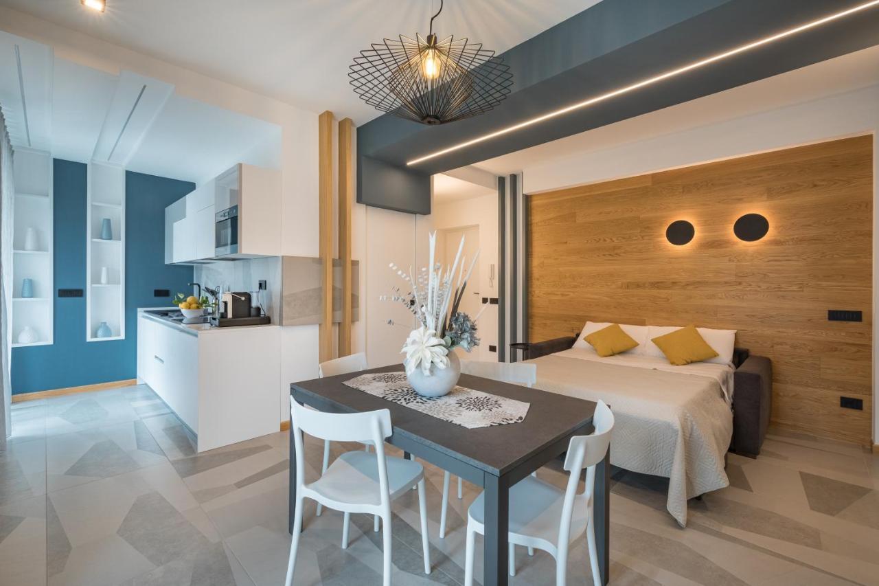 Holiday home Leukosia House *