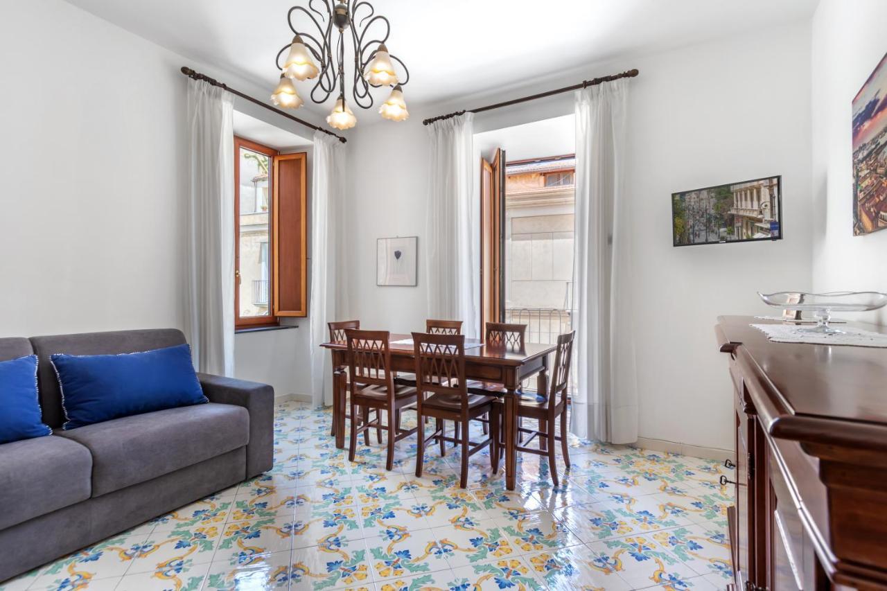 Comfy 4 Sleeps Right In The Centre Sorrento