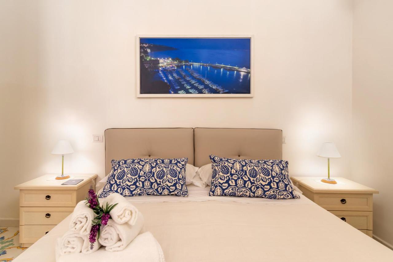 Comfy 4 Sleeps Right In The Centre Sorrento