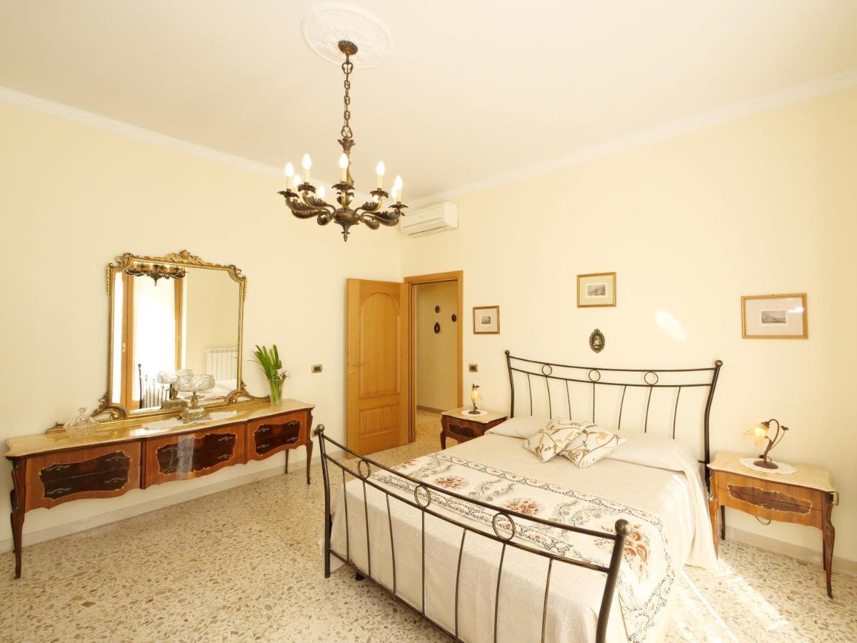 Apartment Aranci 67 - Centre And Vesuvius View Sorrento