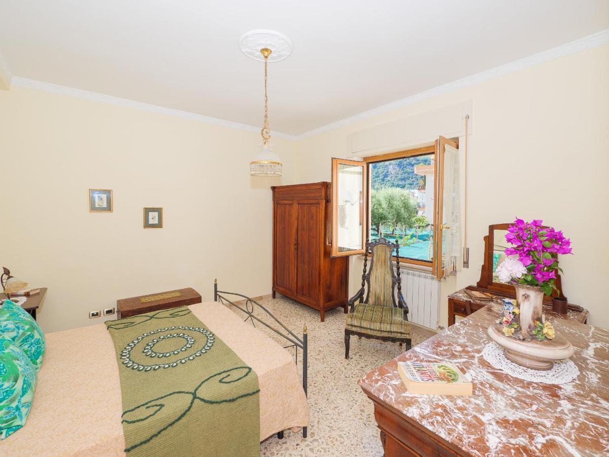 Aranci 67 - Centre And Vesuvius View Apartment Sorrento