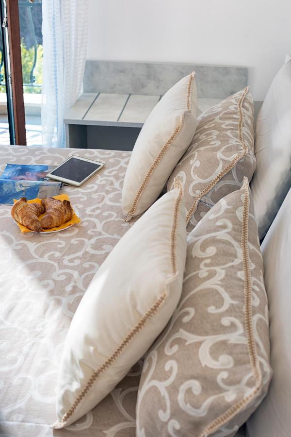 Sara Luxury 1 *