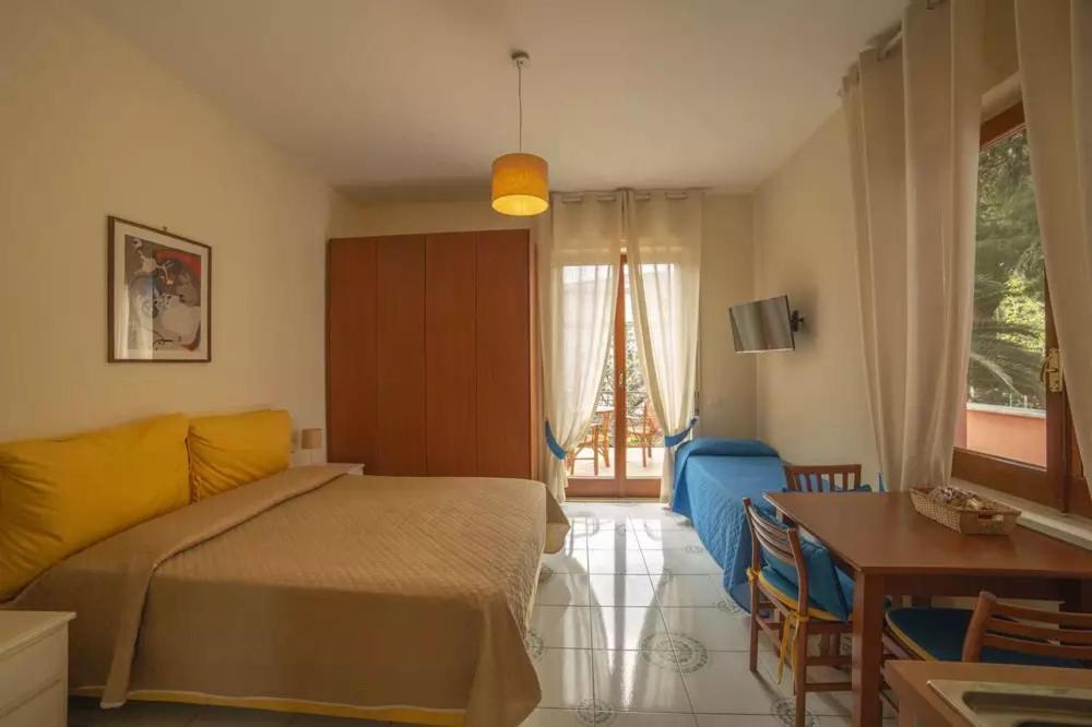 Rosa Aparthotel