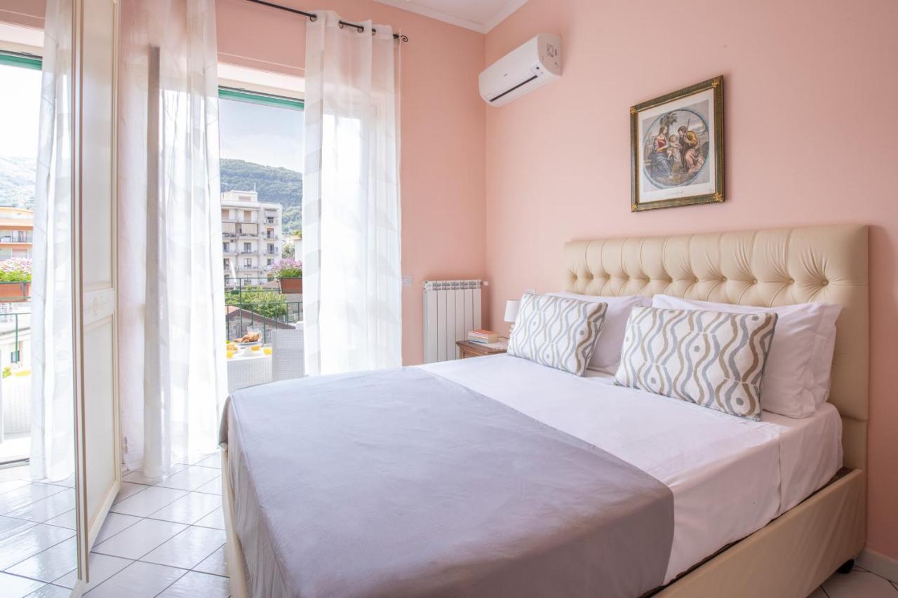 Sorrentovibes - In With Balcony And View Sorrento