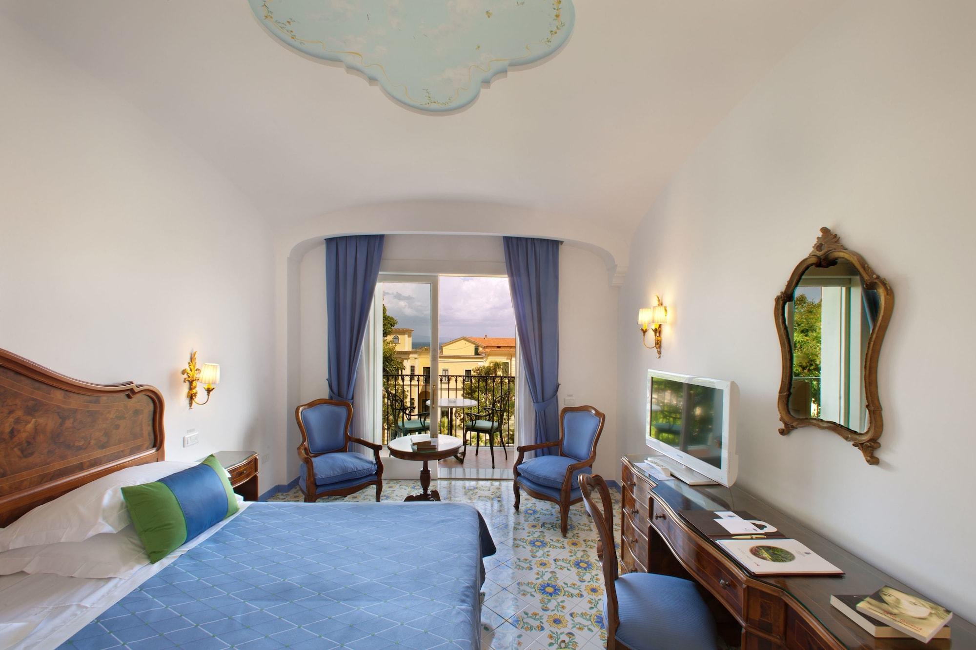 Grand La Favorita Hotel 5*