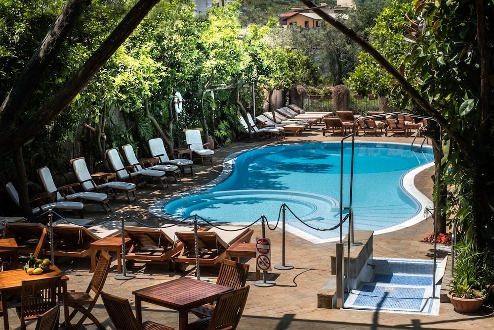 Villaggio Aparthotel 3*