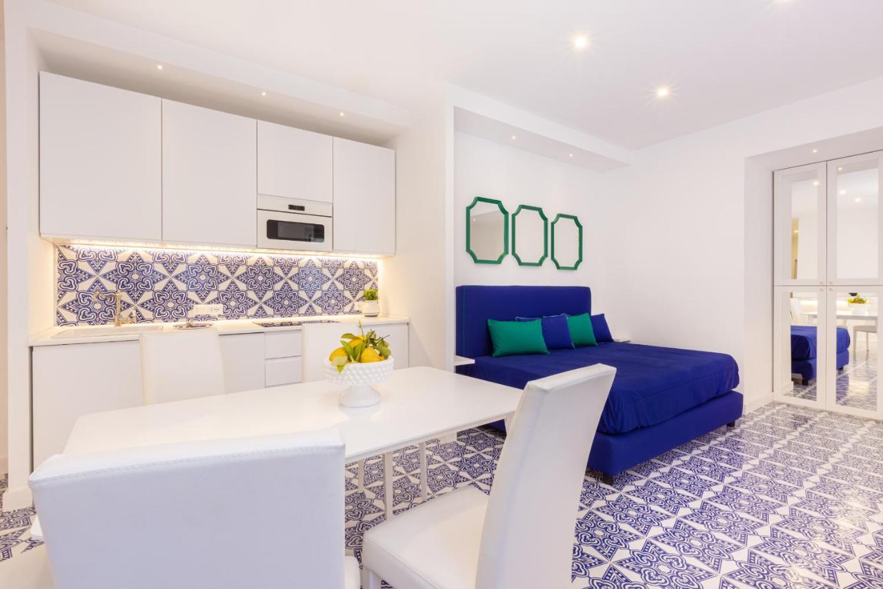 Blue Splendor Apartment