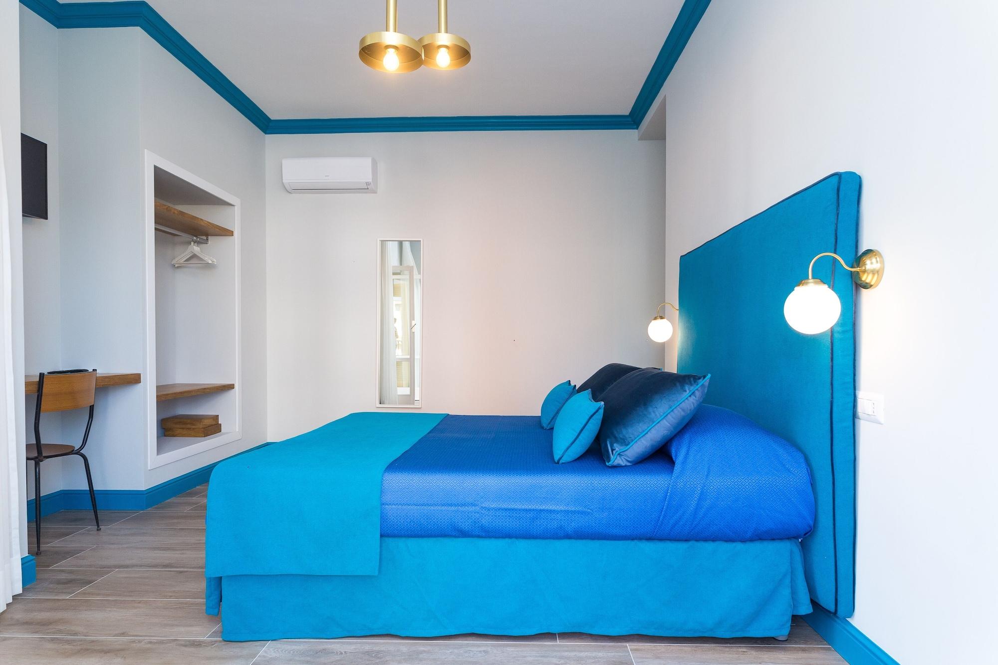 Pool&suites 3*