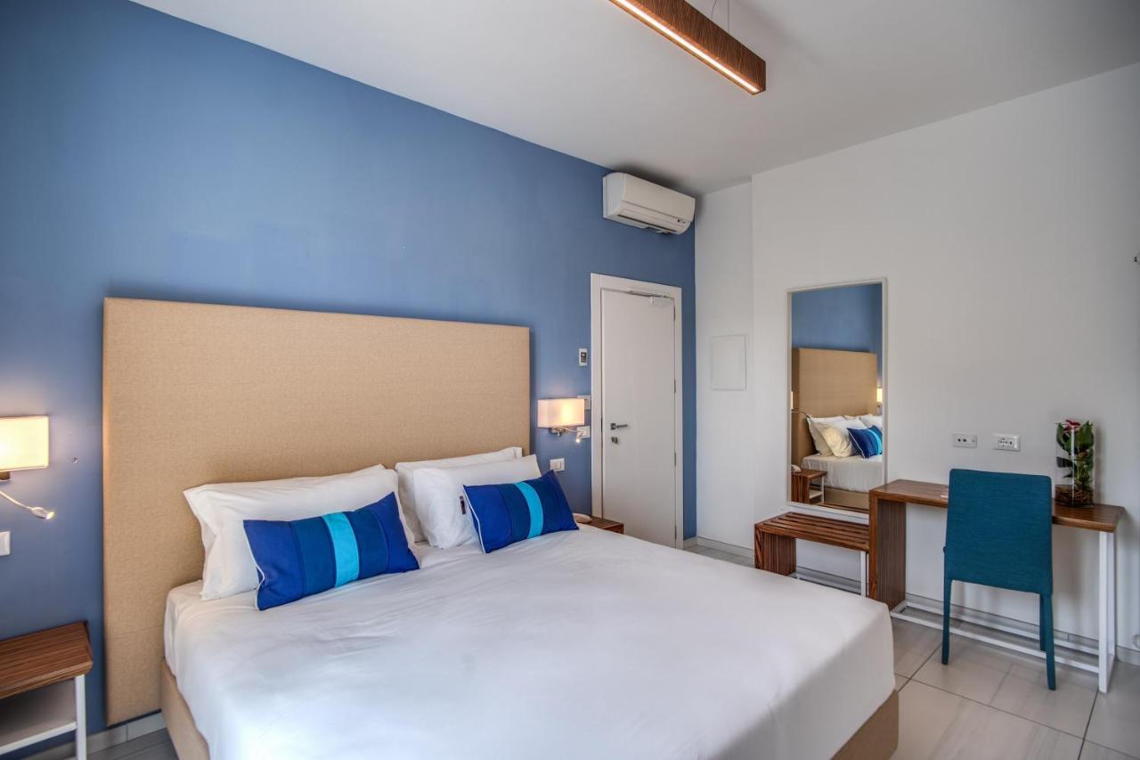 Florida Hotel