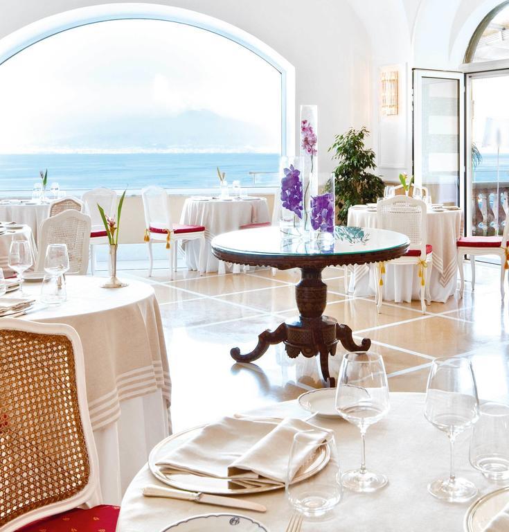 Grand Excelsior Vittoria Hotel 5*