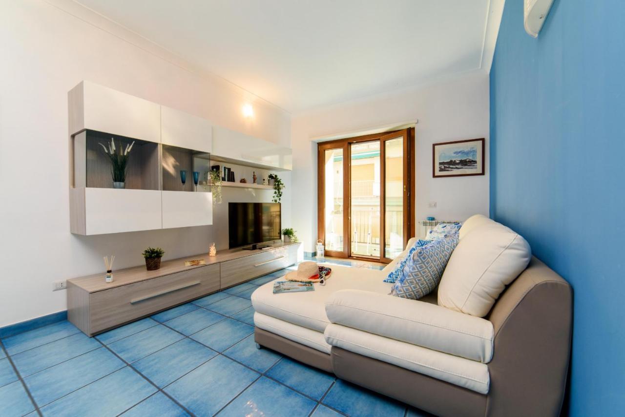 Estate4home - Sally *