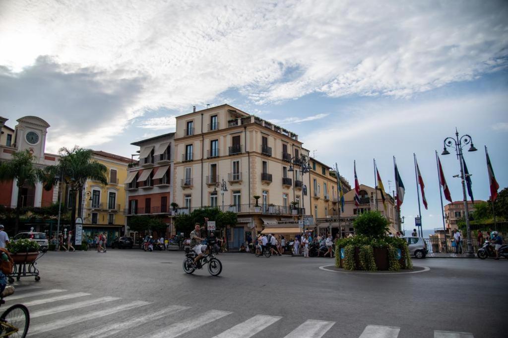 Apartment - Posizione Unica Nella Piazza Principale Sorrento