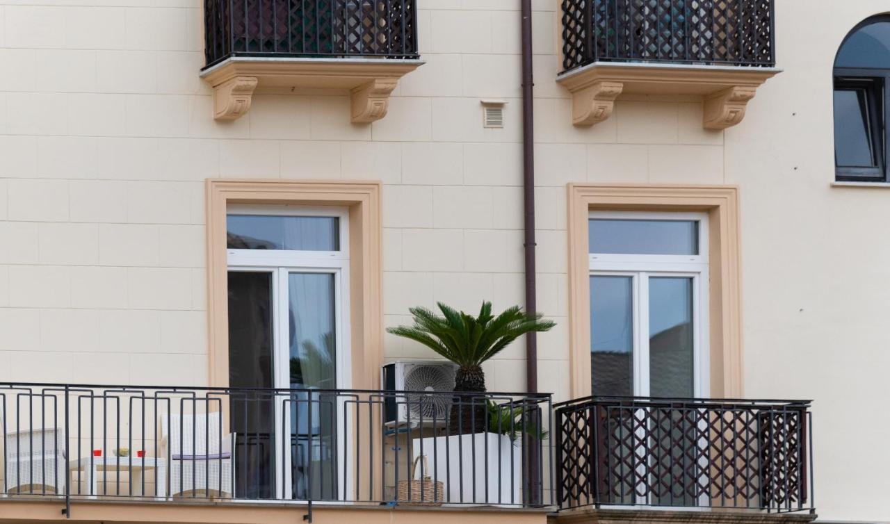 - Posizione Unica Nella Piazza Principale Apartment *