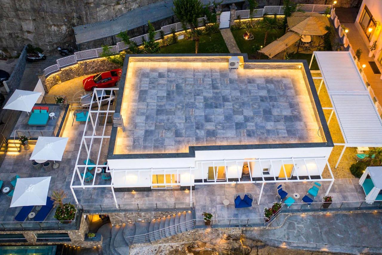 Marina Grande Villa