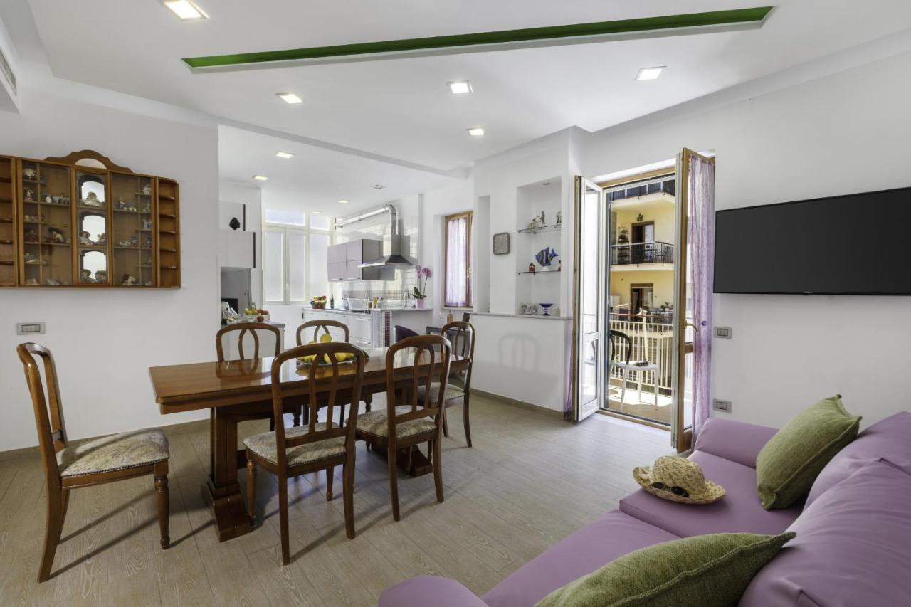 Amore - Rose House Sorrento