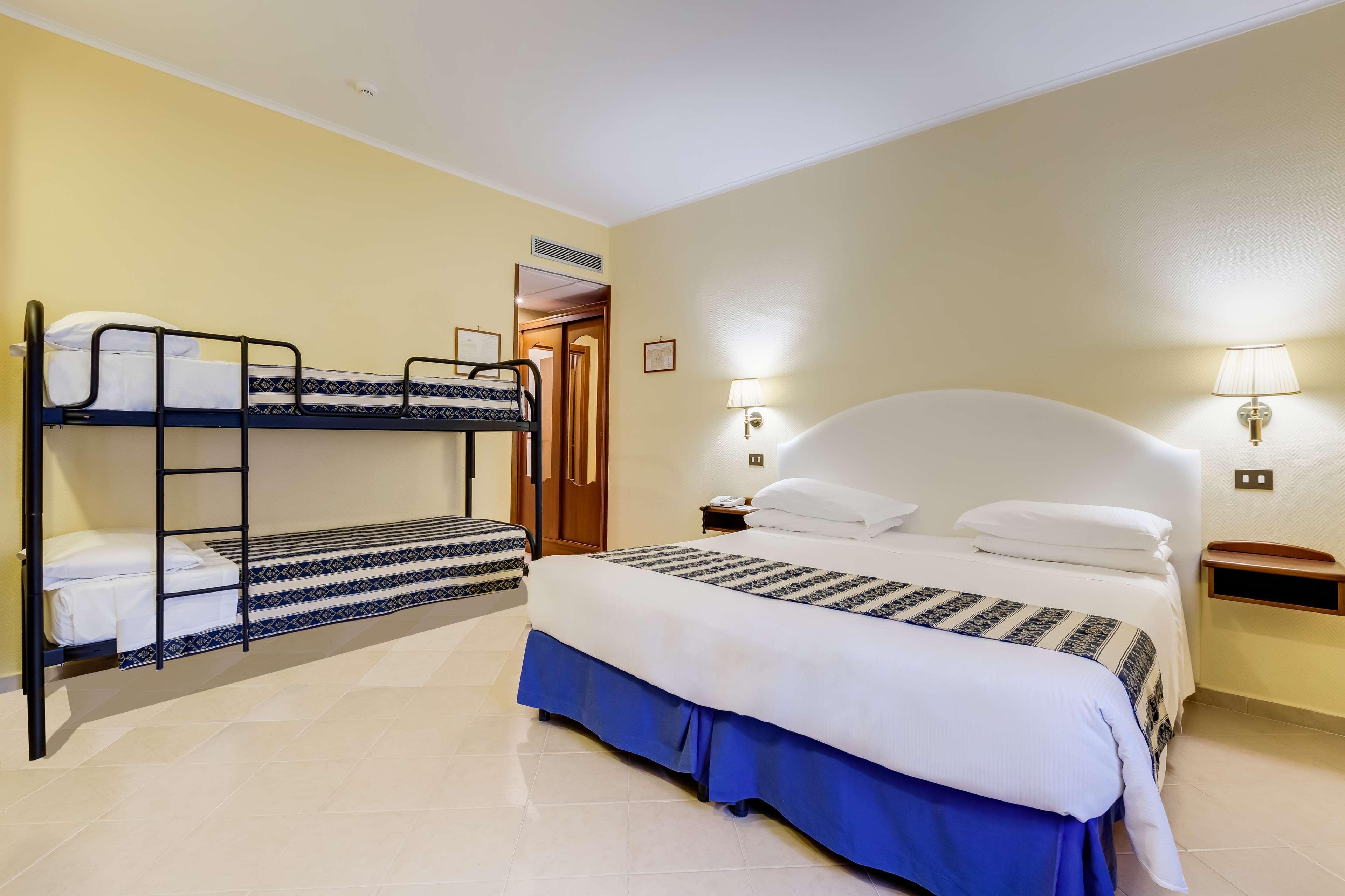 Western La Solara Hotel 4*