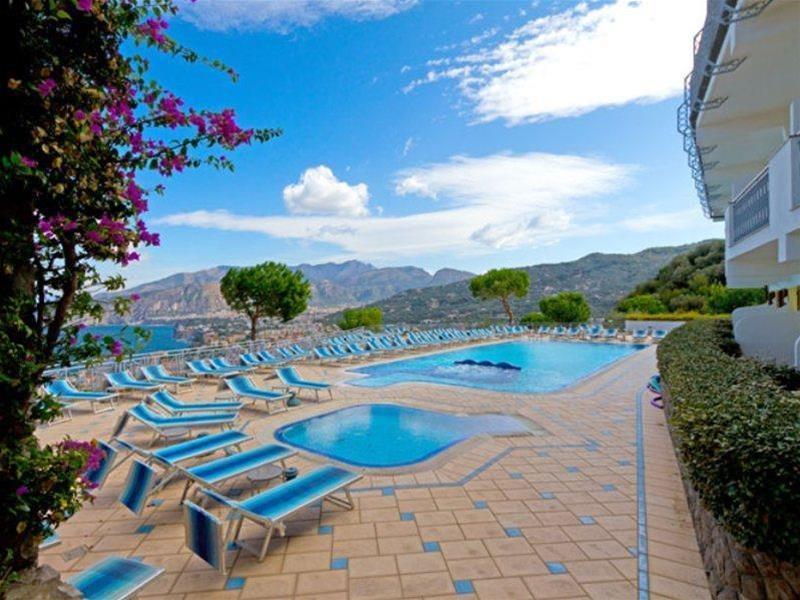 Hotel Grand President
