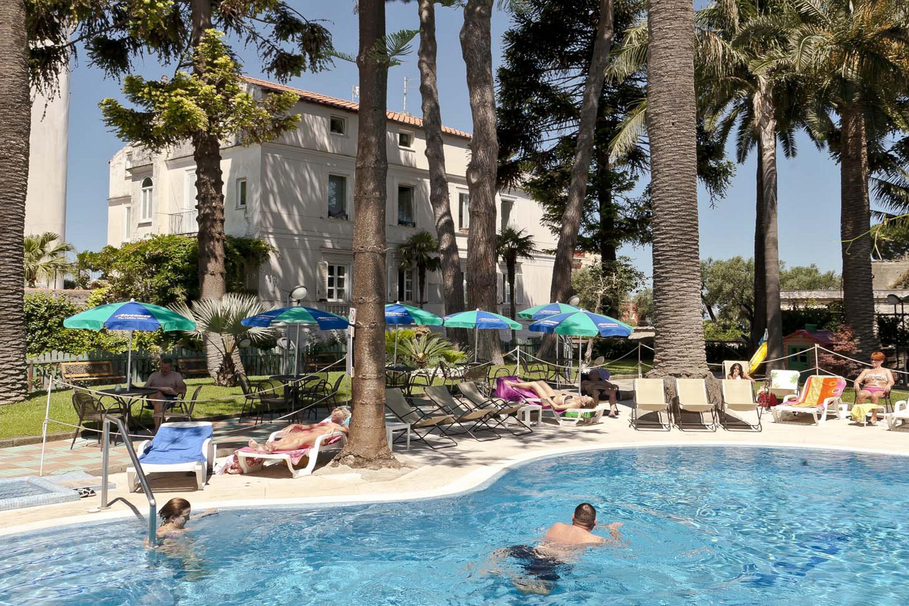 Eden Hotel