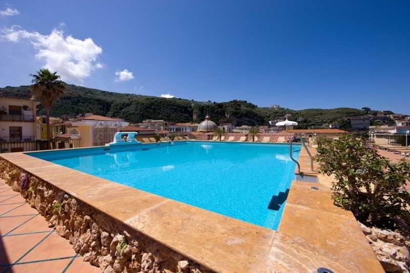 Hotel Grand La Favorita