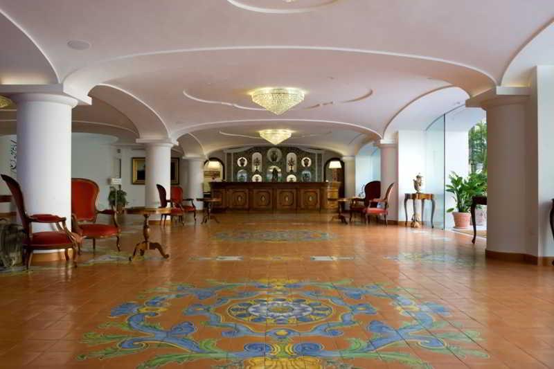 Hotel Grand La Favorita