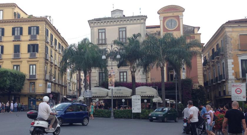Palazzo Tritone & Abagnale Bed & Breakfast Sorrento