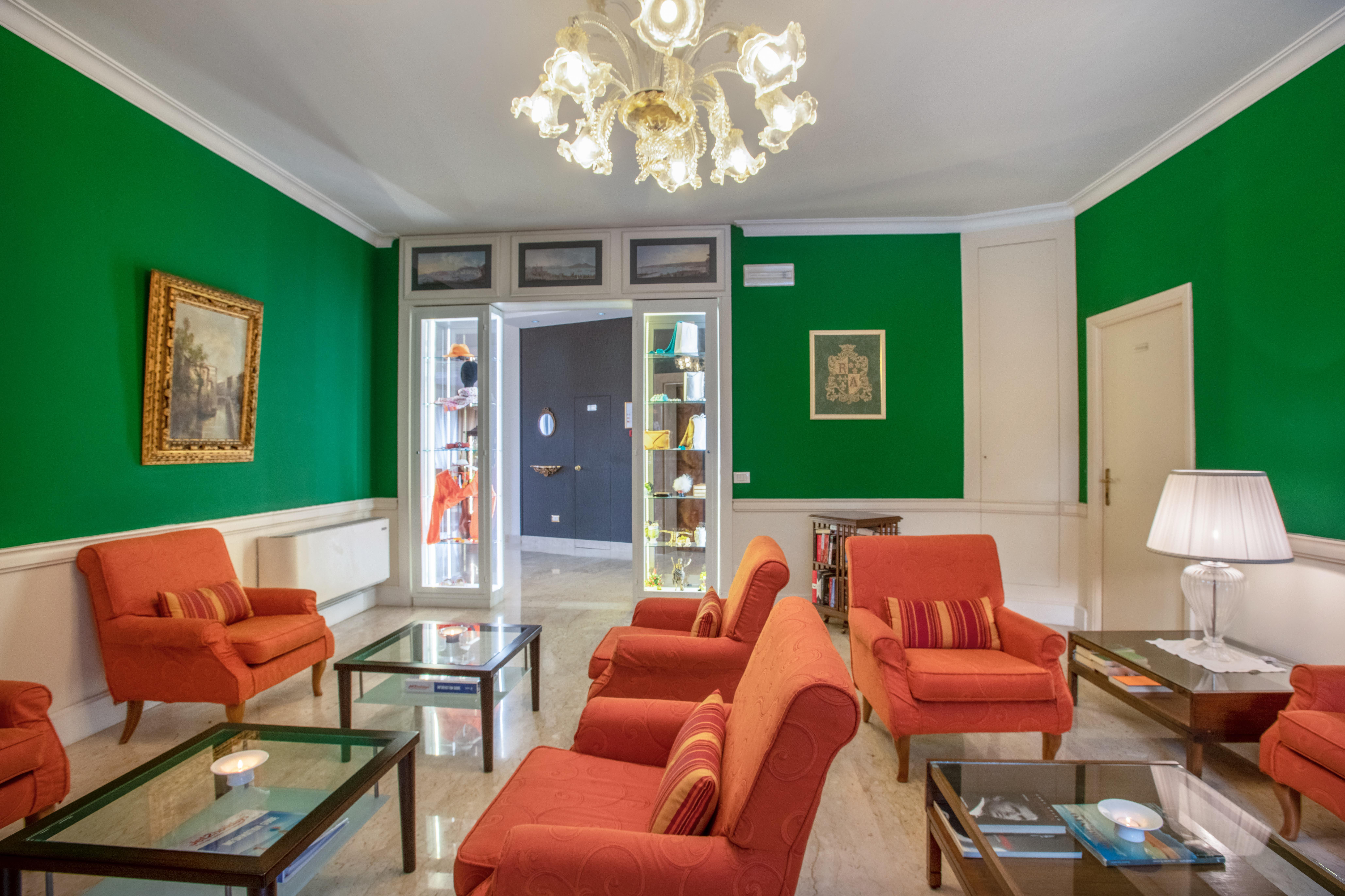 Regina Hotel 4*