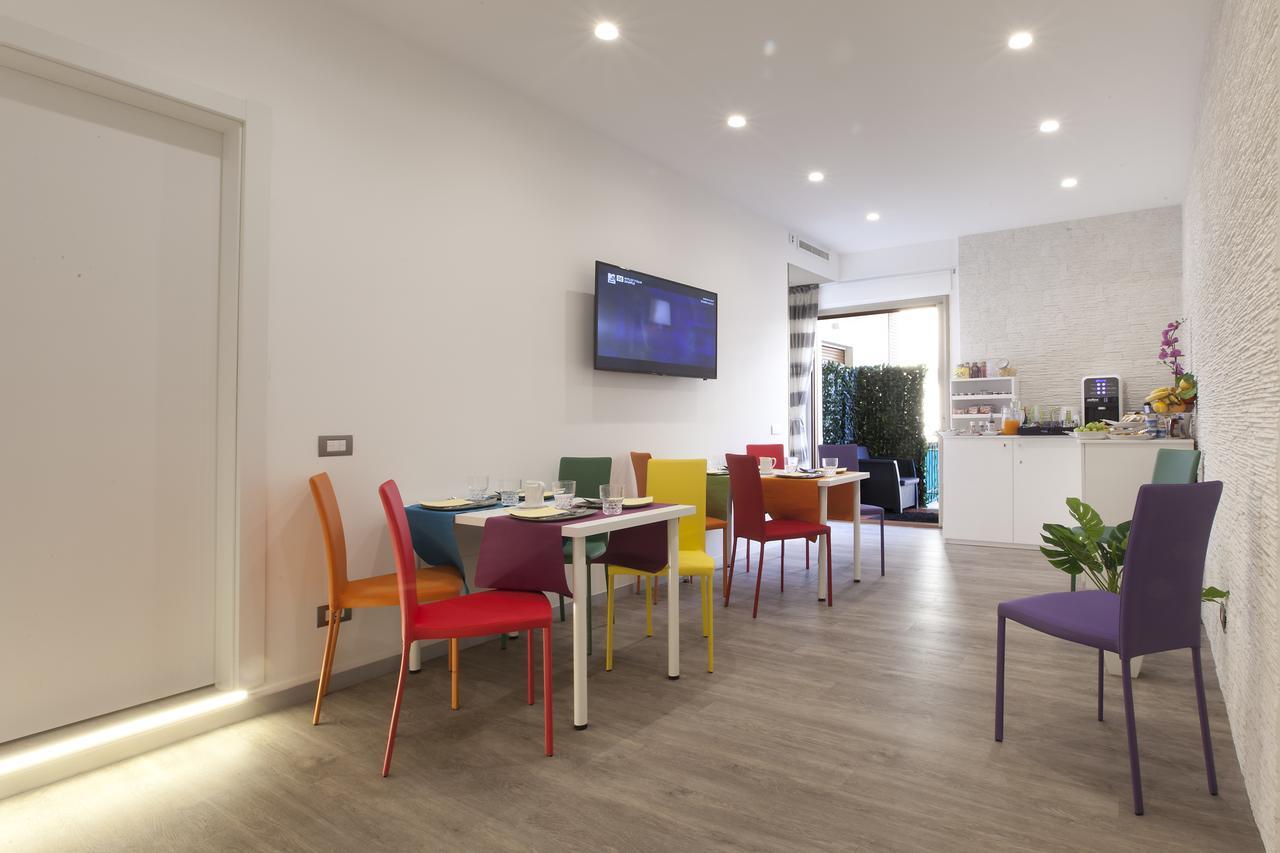 Vhome Bed & Breakfast 4*