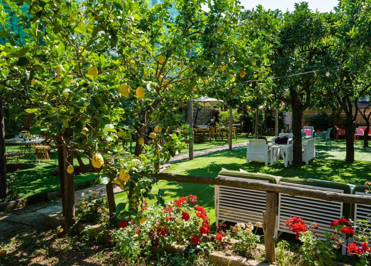 Acomodação com café da manhã  Relais Correale & Garden