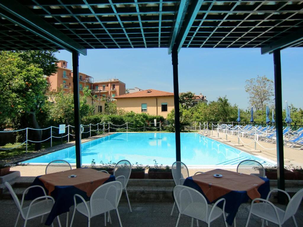 Girasole Hotel 3*