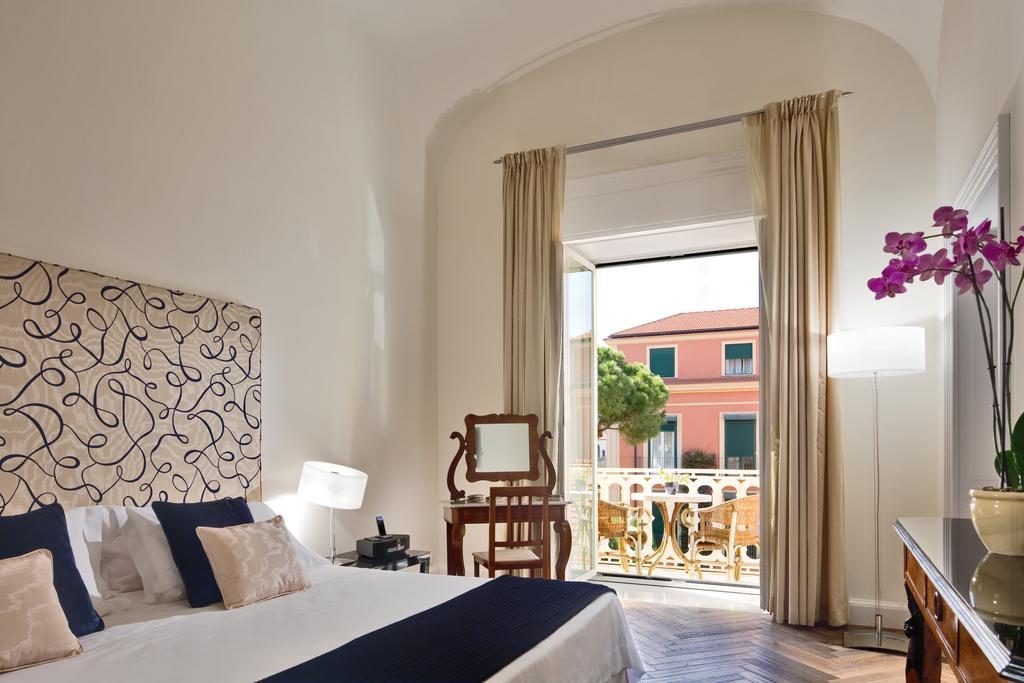 Hotel Grand Excelsior Vittoria 5*