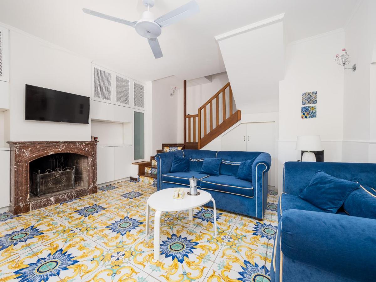 Faraglioni 3 Bedrooms With Seaview Holiday home