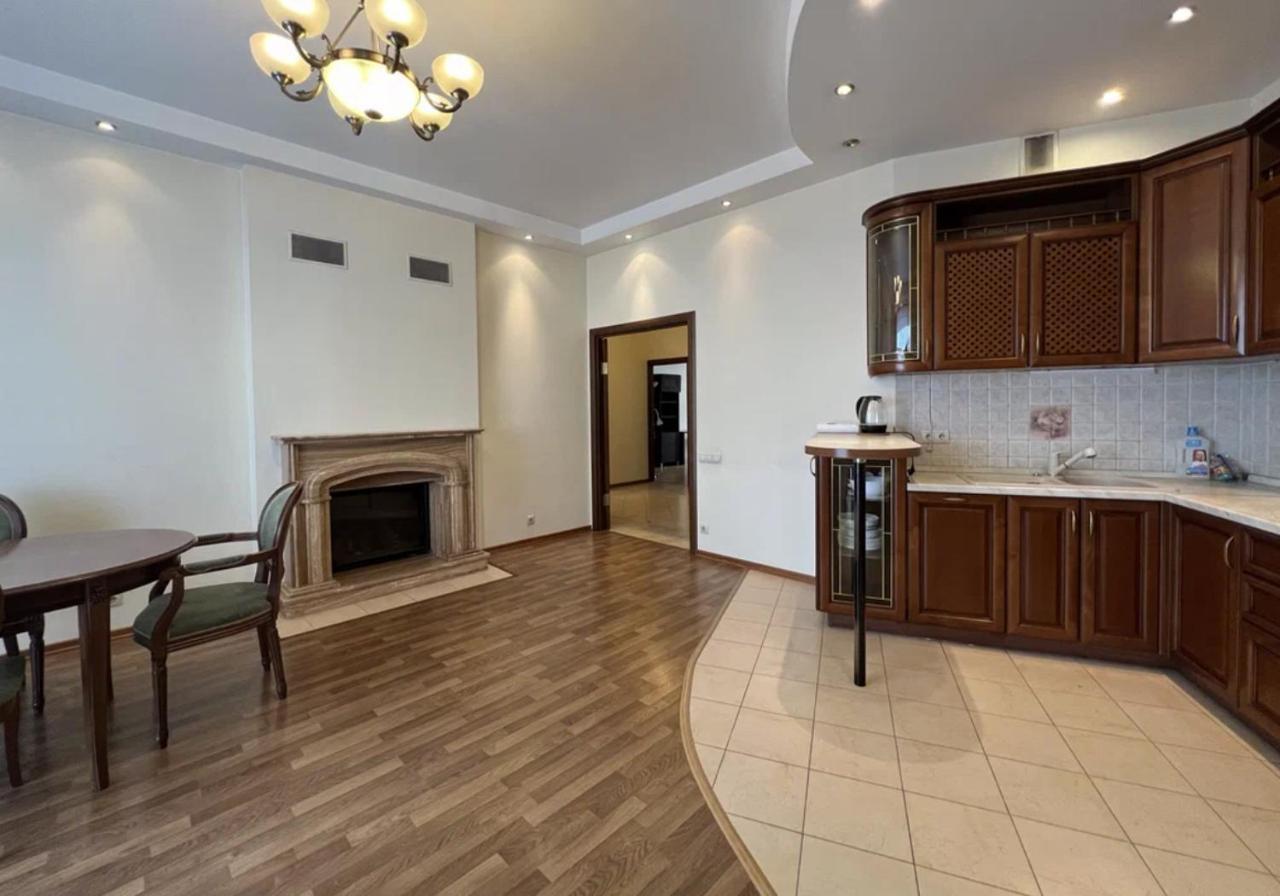 Cozy 3 Bdr - Sunshine Apartment *