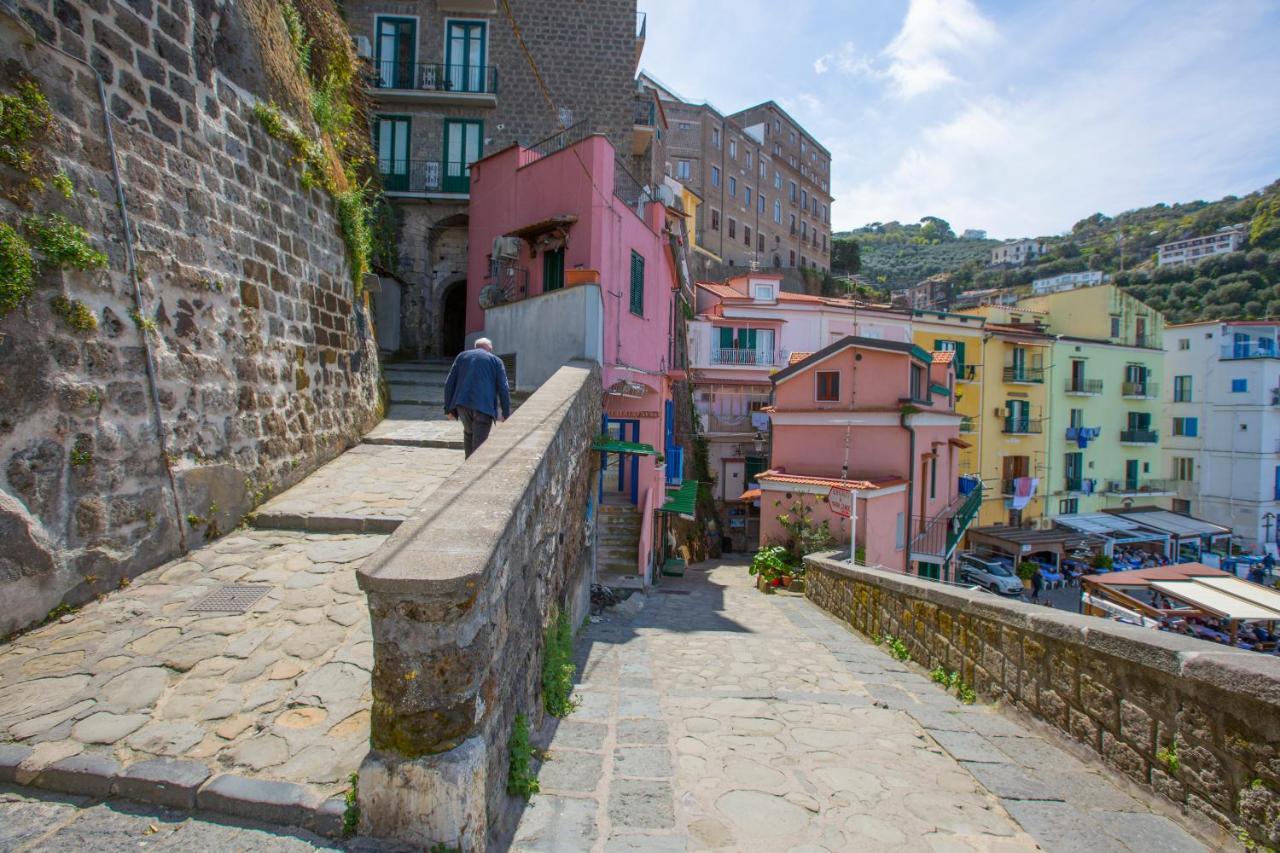 Estate4home - Dragon Fly Apartment Sorrento