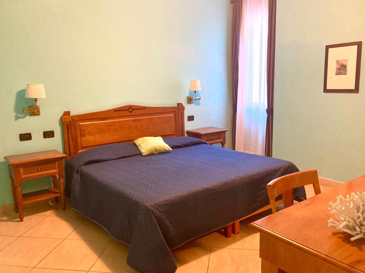 Ulisse Deluxe Hotel 3*