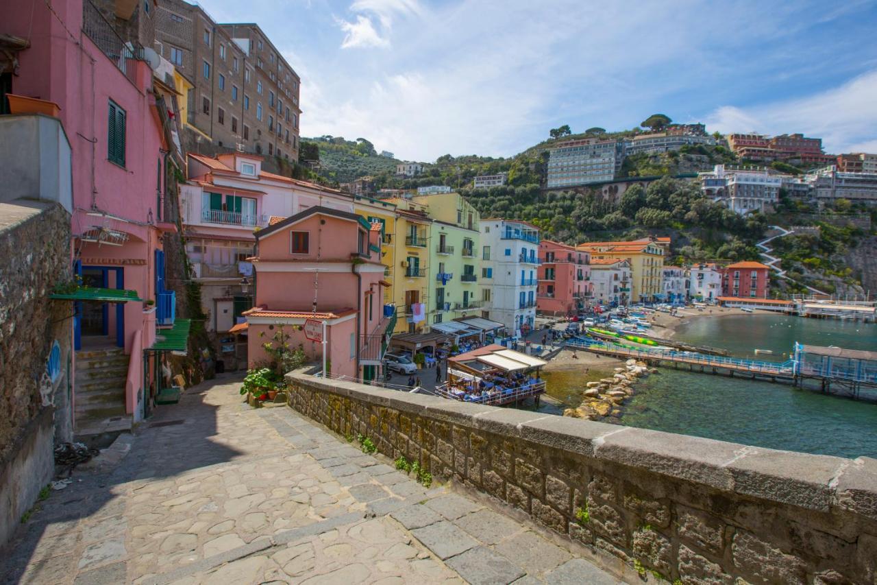 Estate4home - Dragon Fly Apartment Sorrento