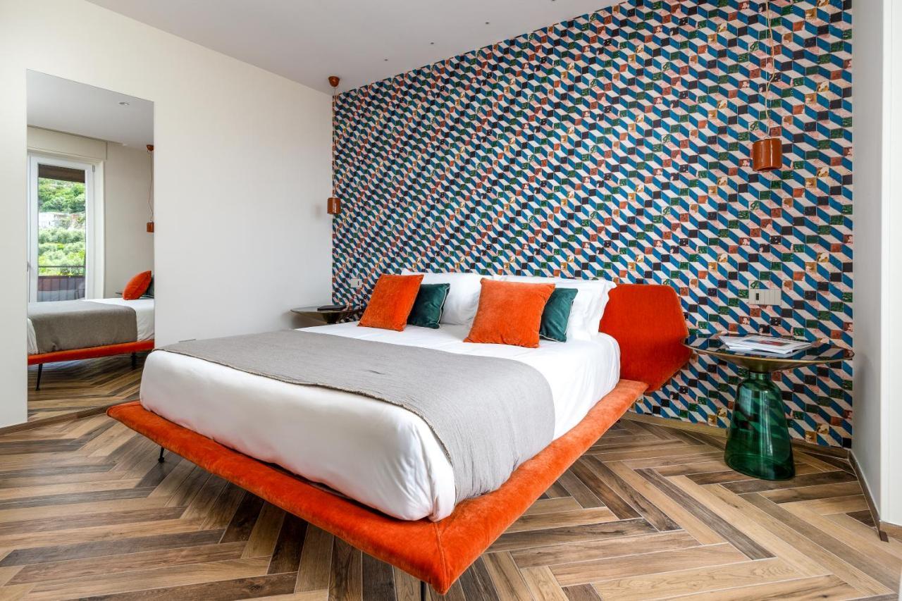 Futura Smart Flat - De Vivo Realty Apartment