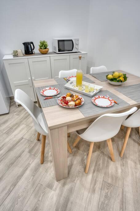 Margaret House Apartment