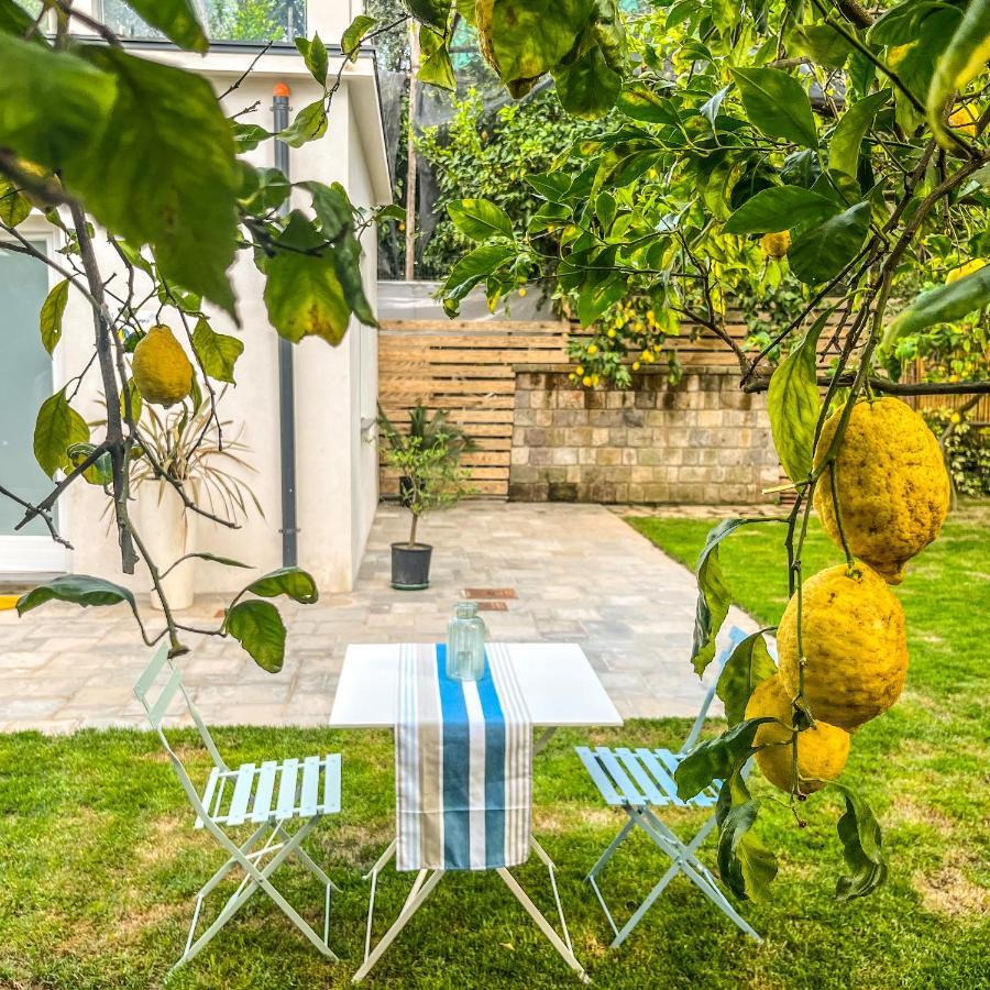 Bed & Breakfast Flavia's Lemons