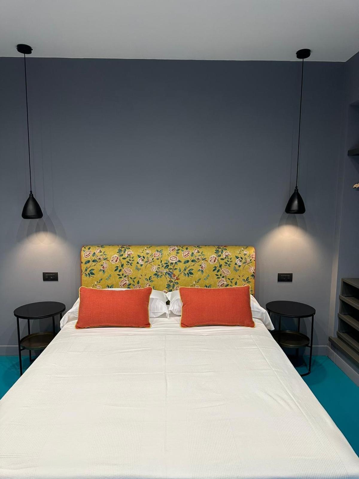 Deluxe Guest house *