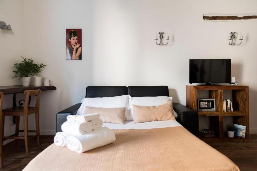 Agora - Armida Guest house *